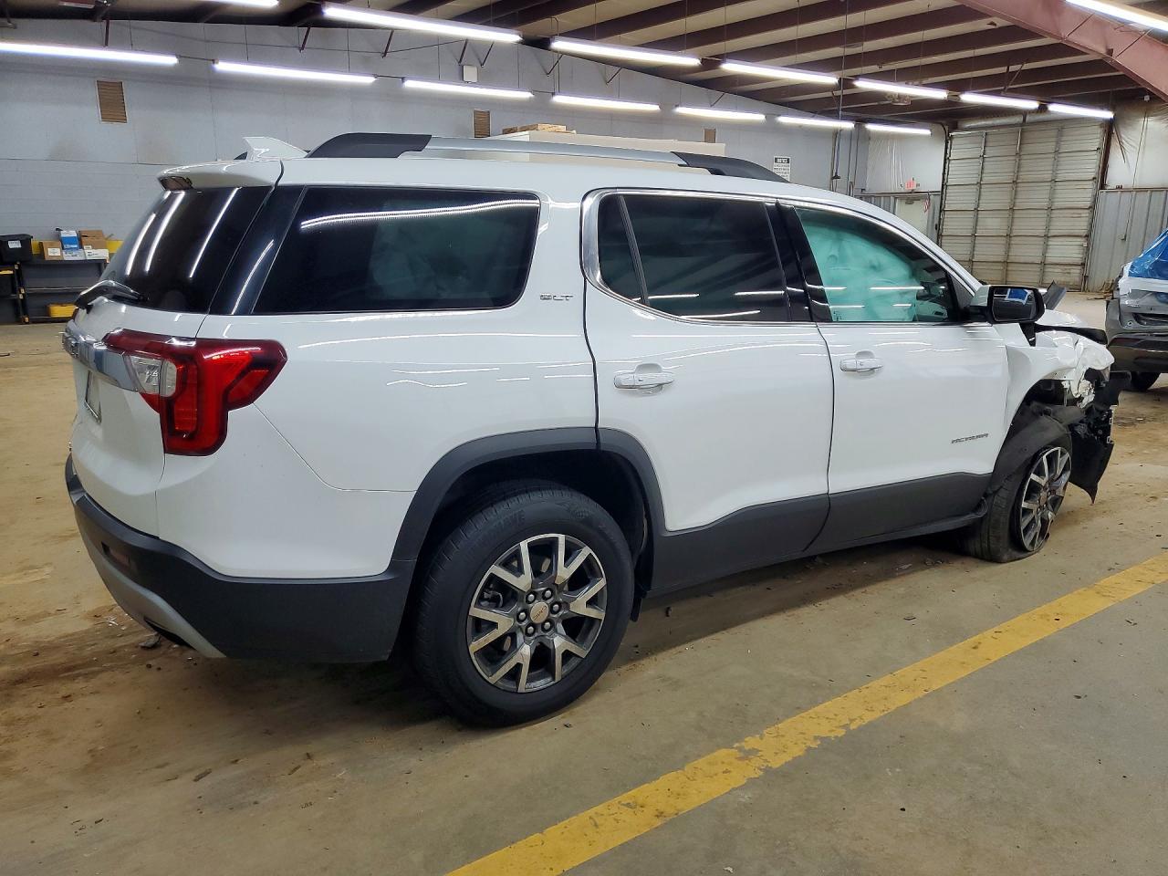 2023 GMC Acadia Slt - Фото 3