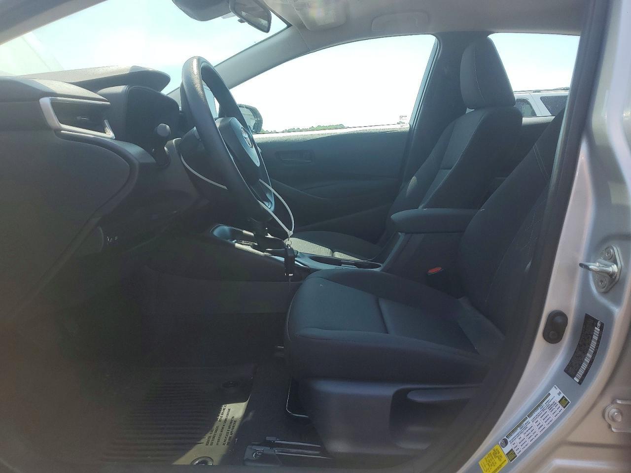 2025 Toyota Corolla Le - Image 7