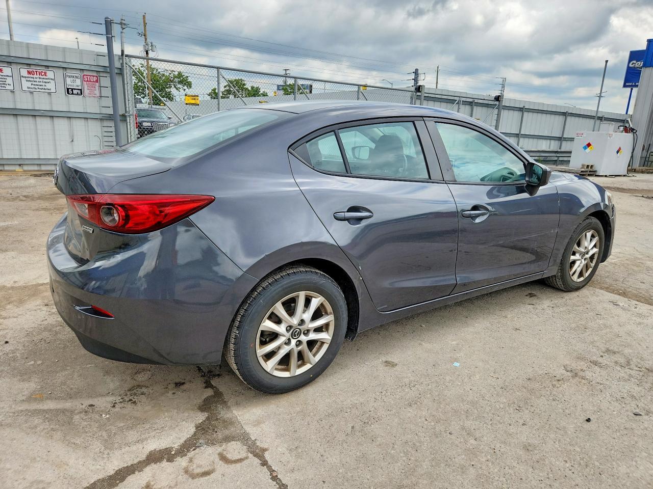 2015 Mazda 3 Sport - Фото 3
