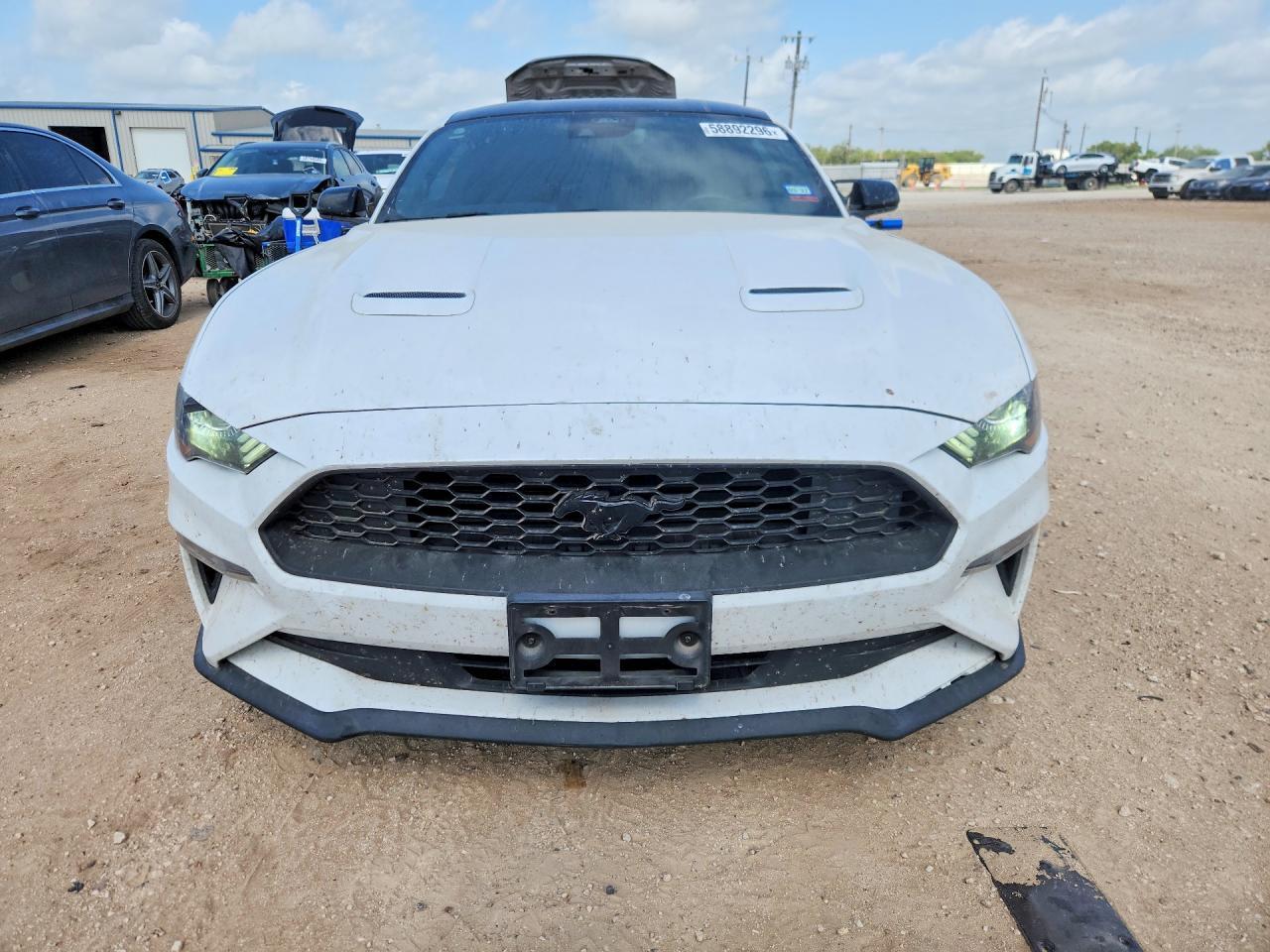 2021 Ford Mustang - Фото 5