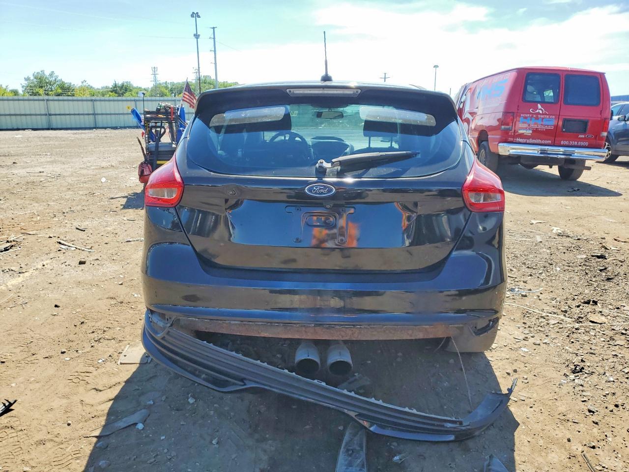 2016 Ford Focus St - Image 6