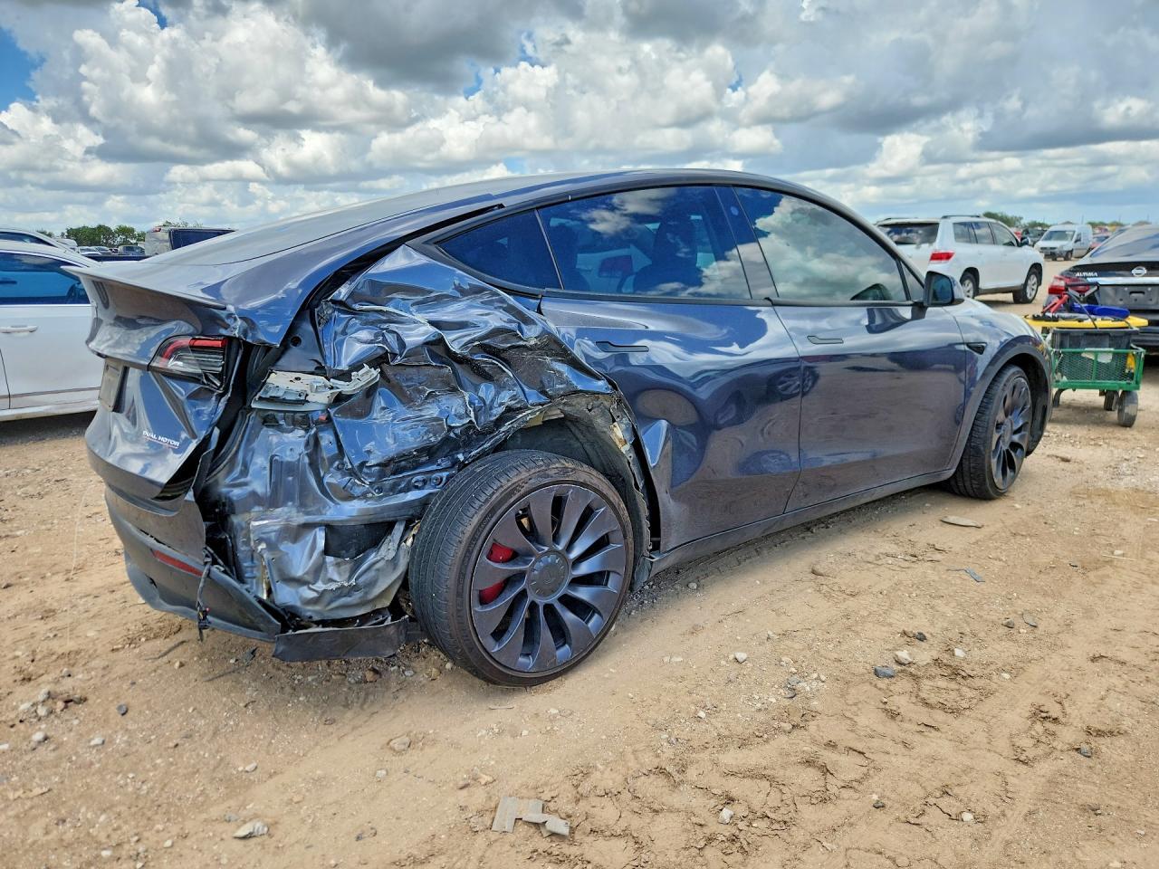 2022 Tesla Model Y - Фото 3