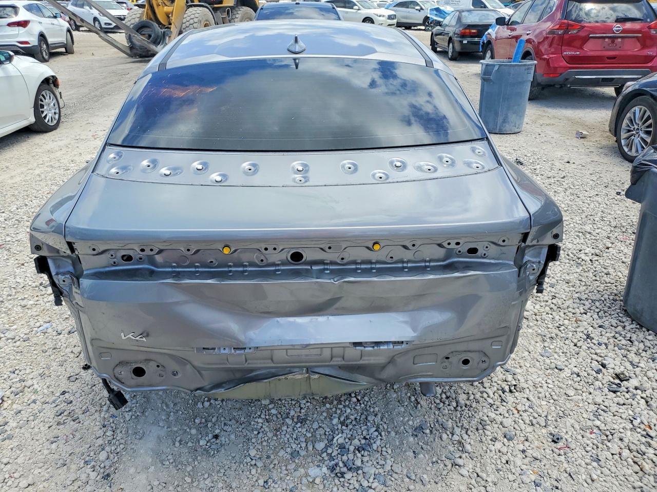 2025 Kia K4 Lxs - Image 6