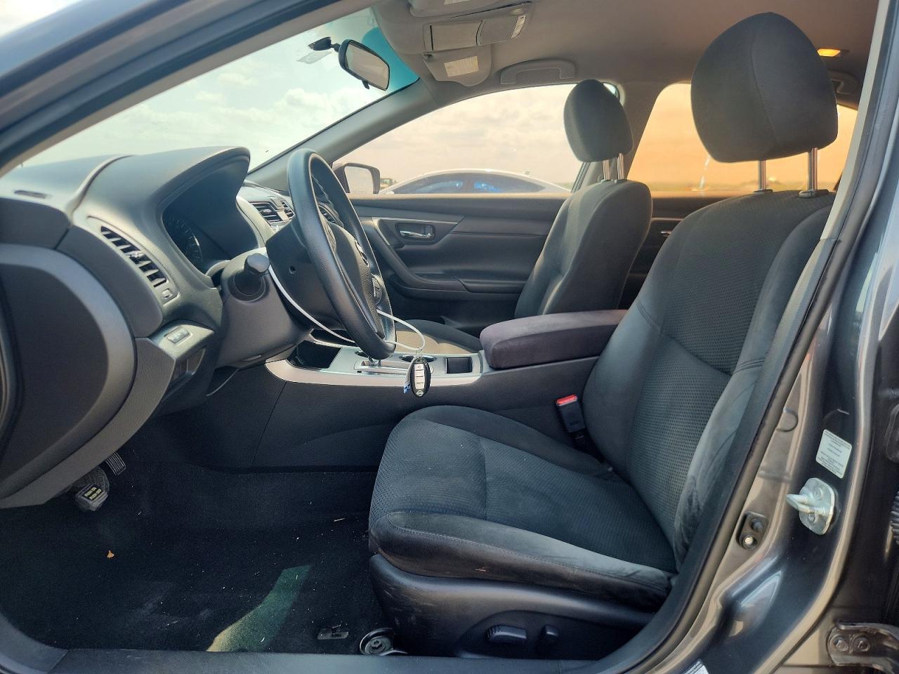 2015 Nissan Altima 2.5 S - Фото 7