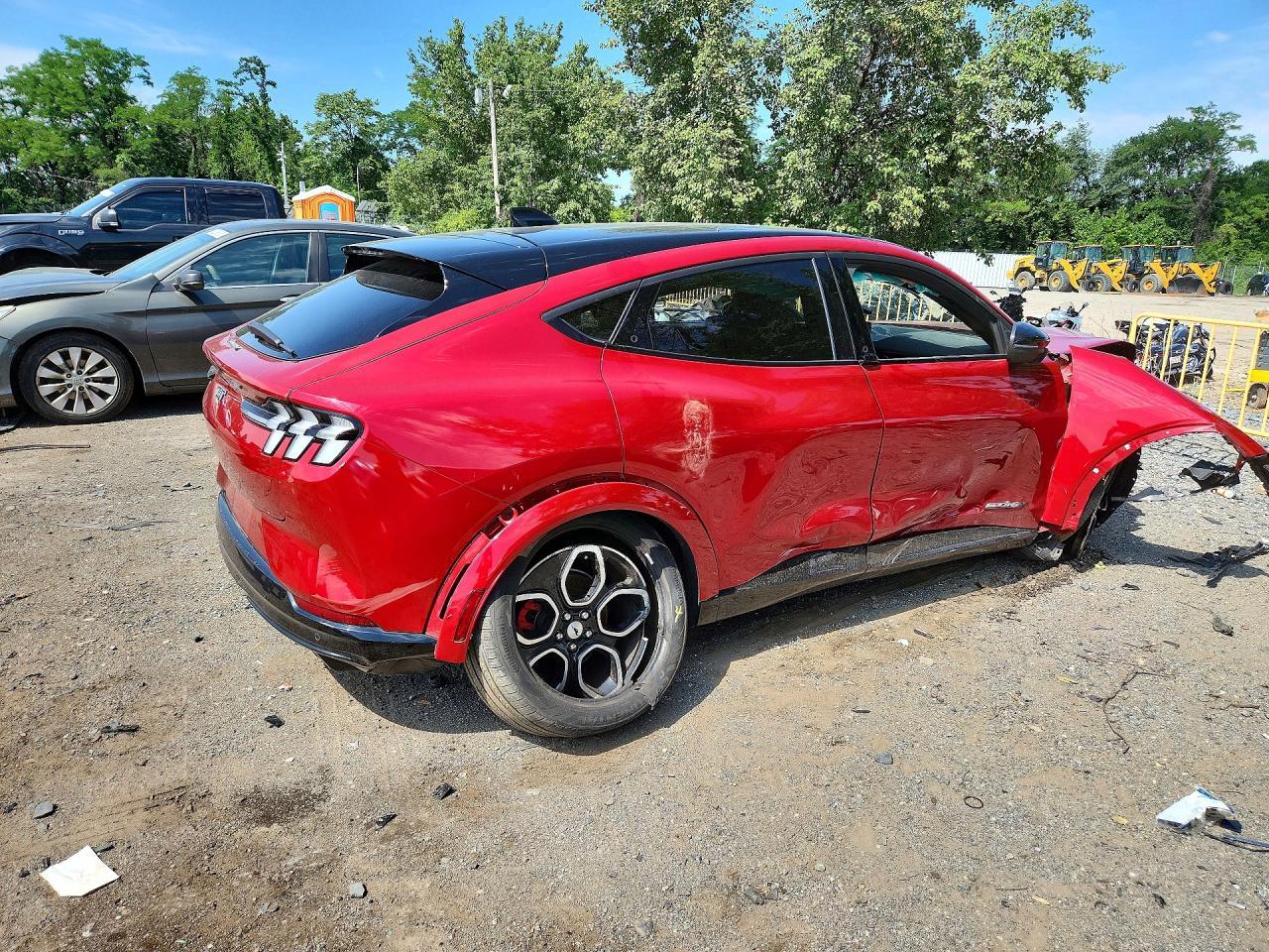 2022 Ford Mustang Mach-E Gt - Image 3