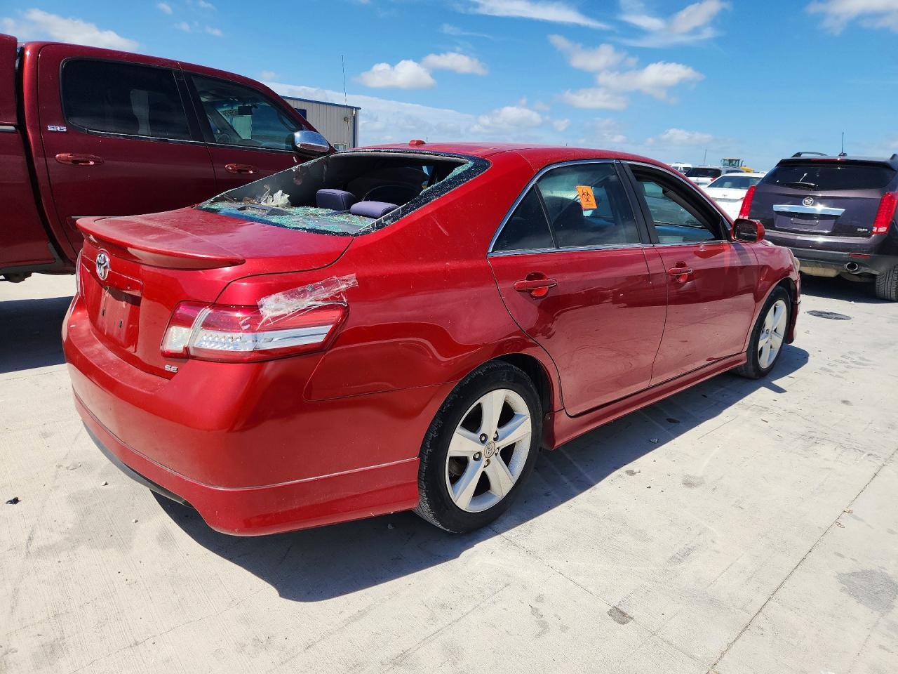 2010 Toyota Camry Se - Фото 3