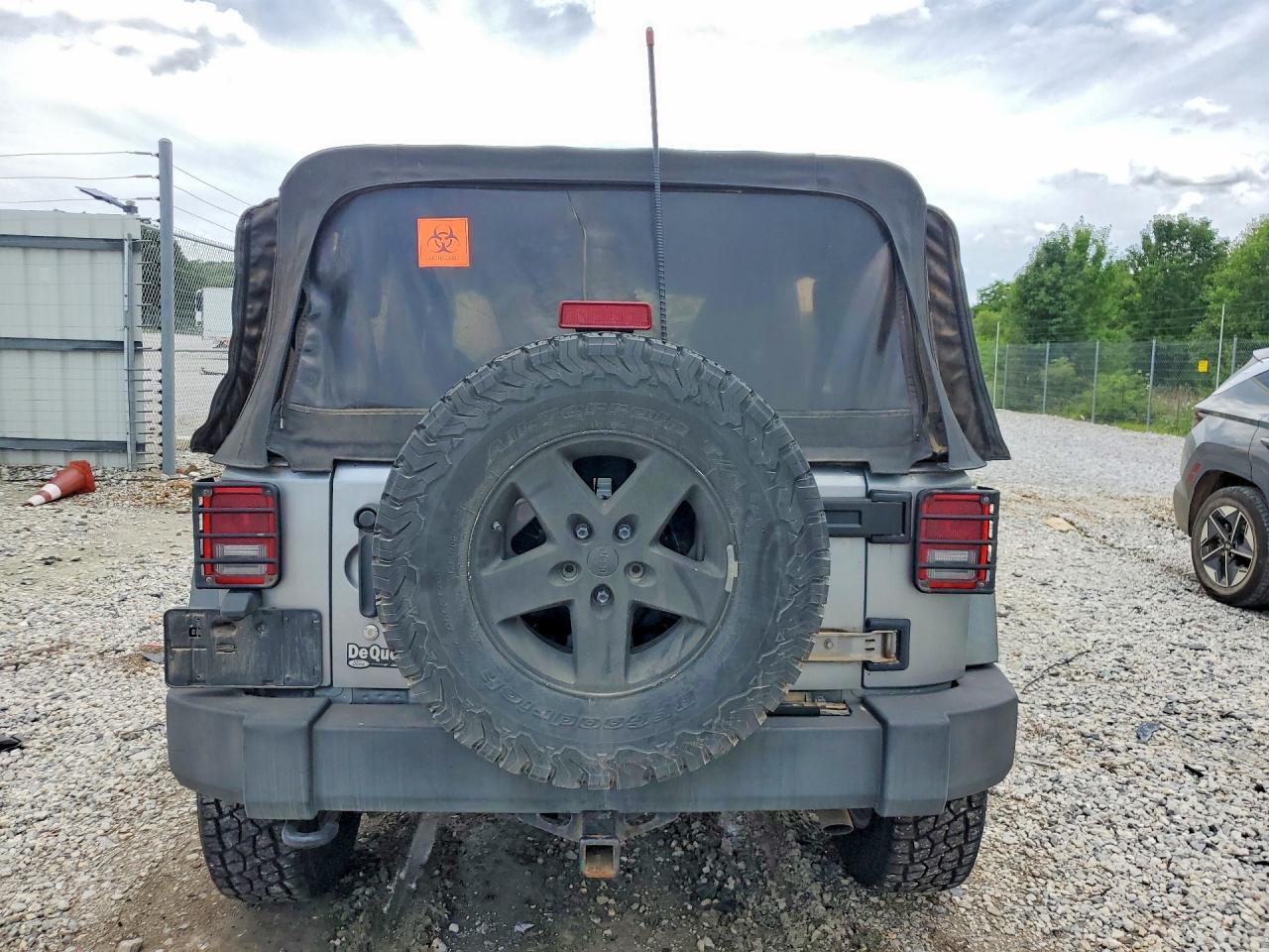 2013 Jeep Wrangler Unlimited Sport - Image 6
