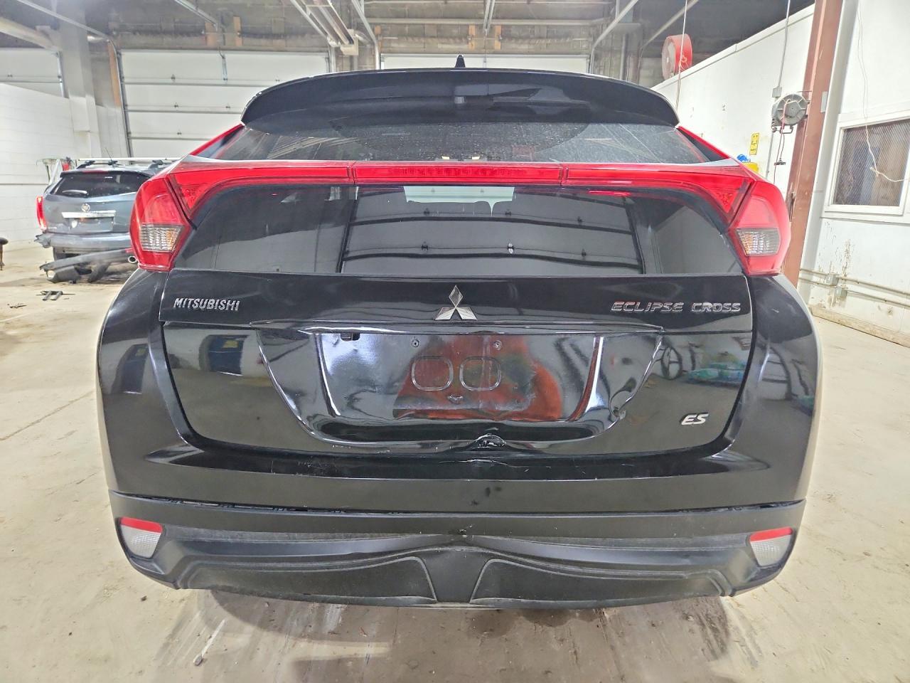 2018 Mitsubishi Eclipse Cross Es - Image 6