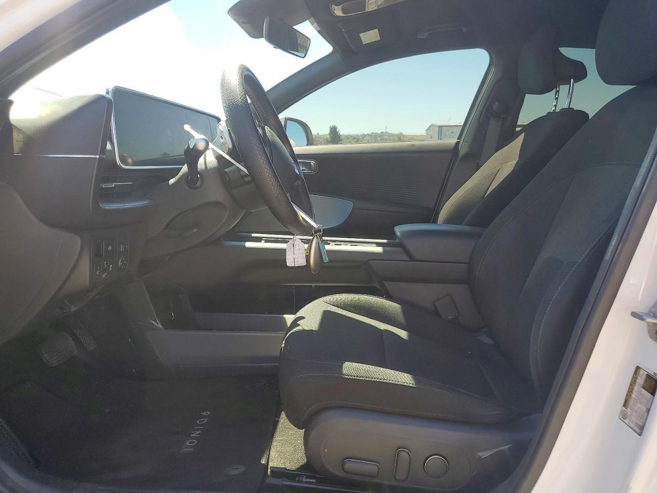 2025 Hyundai Ioniq 6 Se Standard Range - Фото 7