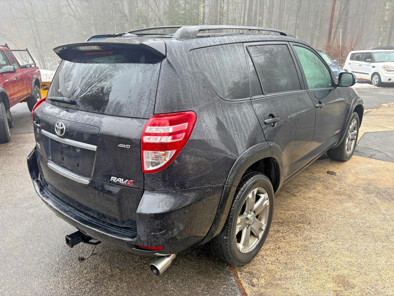 2011 Toyota Rav4 Sport - Image 4