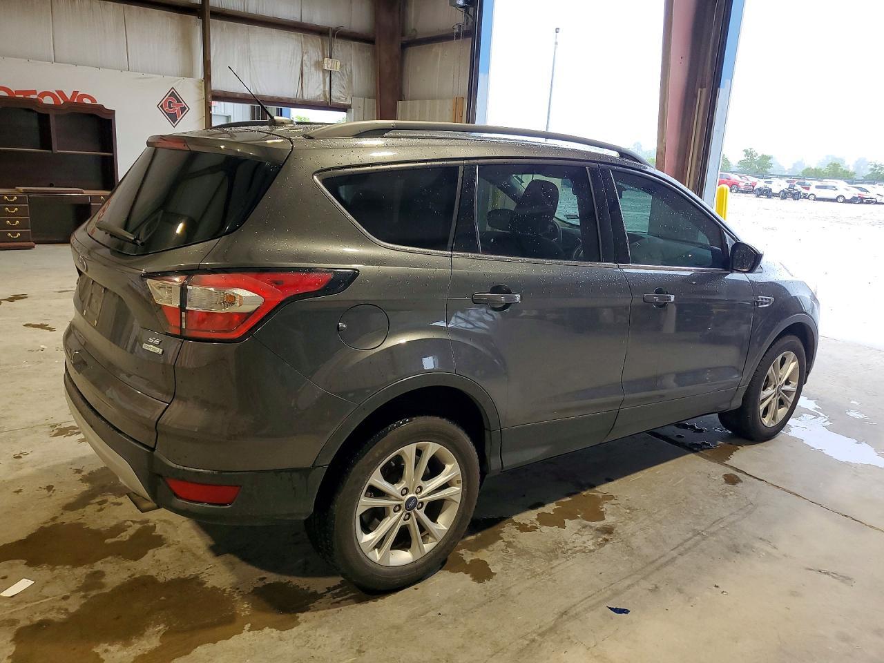 2018 Ford Escape Se - Фото 3