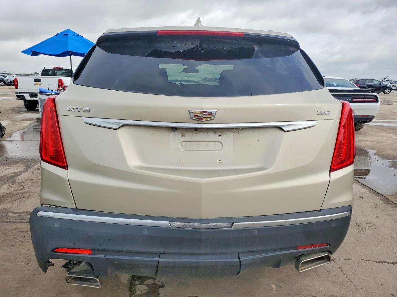 2017 Cadillac Xt5 Luxury - Image 6