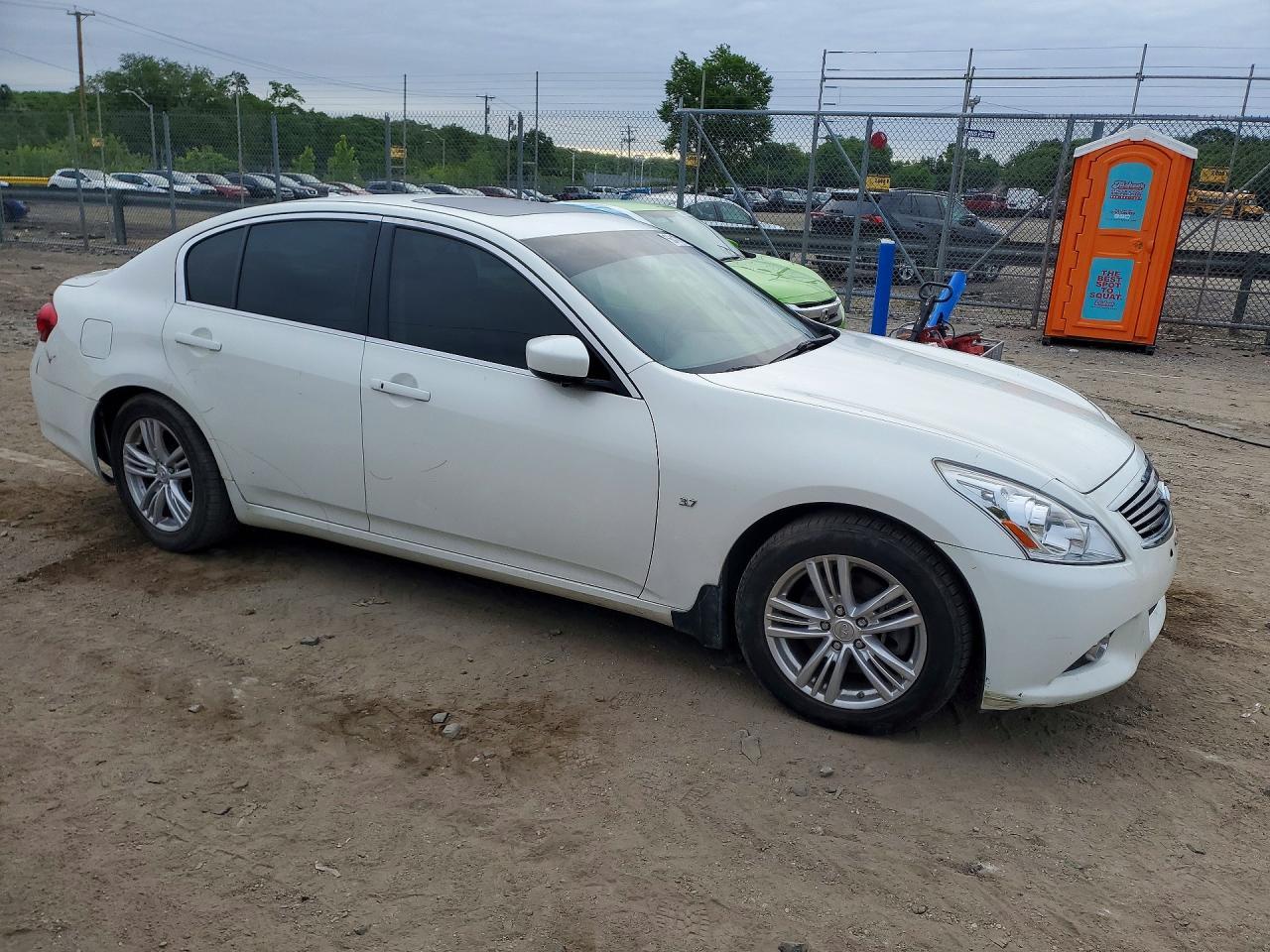 2015 Infiniti Q40 Base - Фото 4