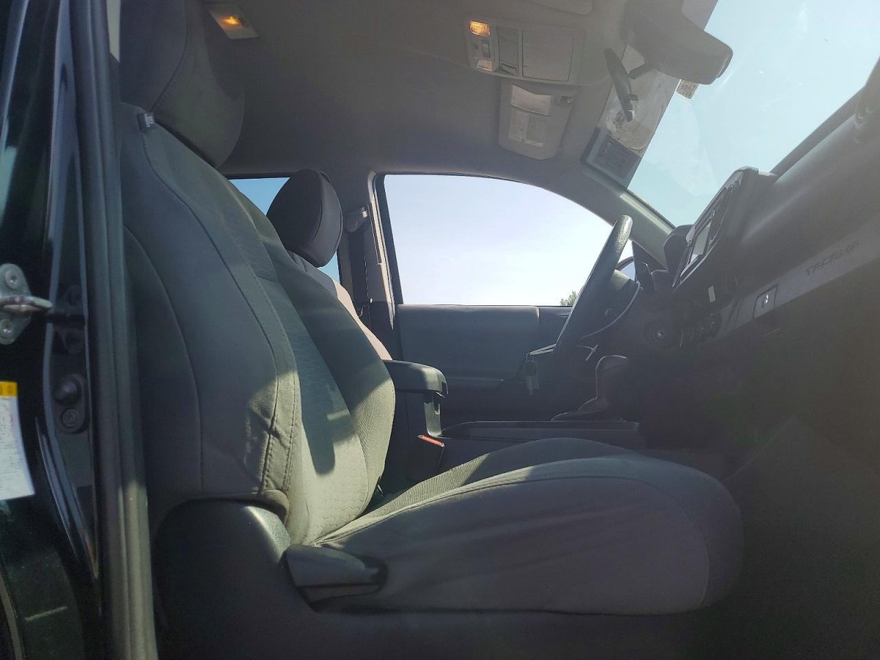 2018 Toyota Tacoma Sr V6 - Image 7