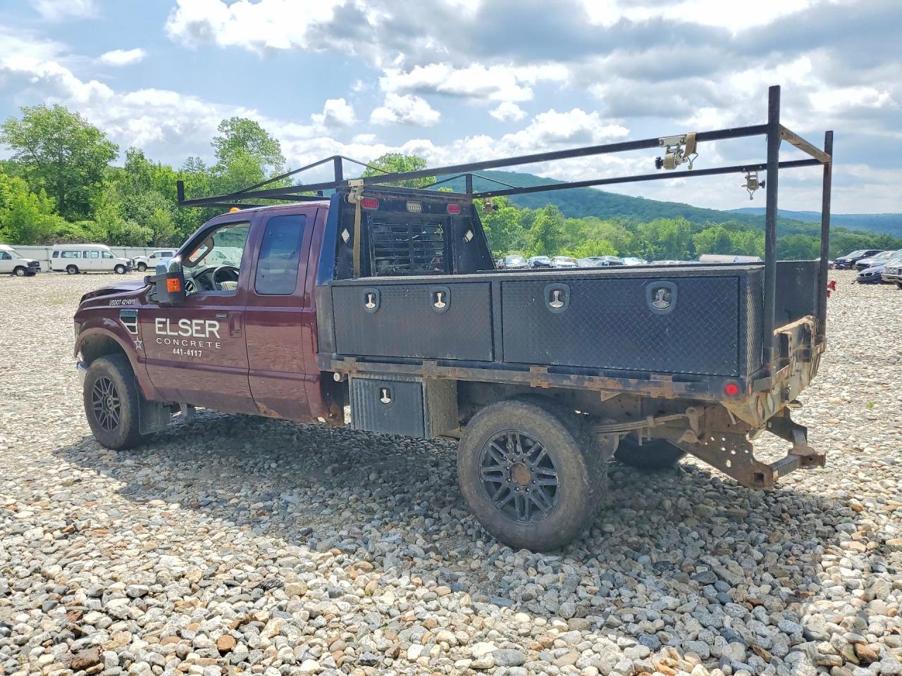 2010 Ford F250 Super Duty - Image 2