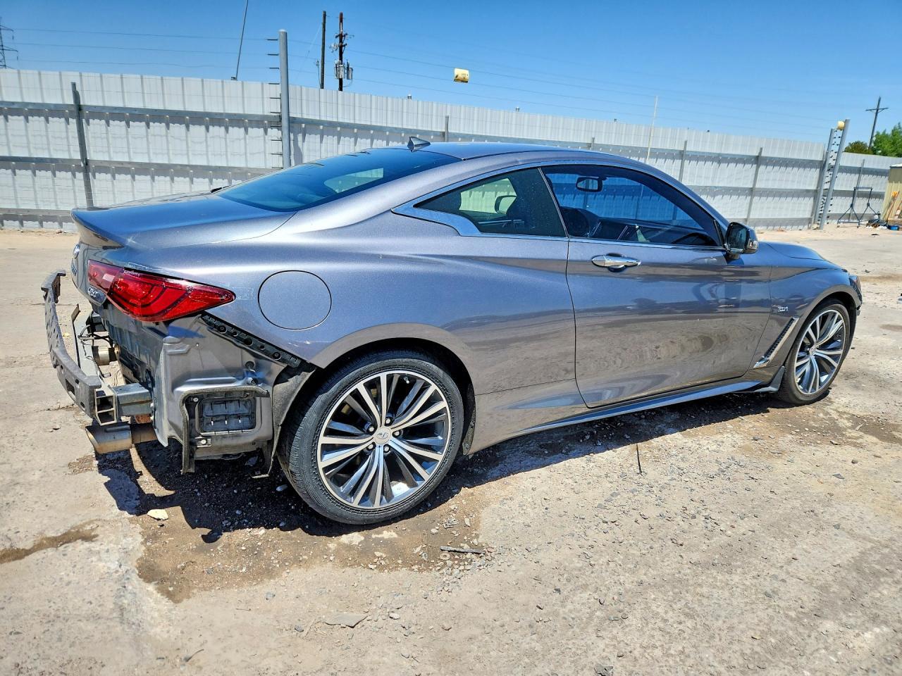 2019 Infiniti Q60 3.0T Luxe - Фото 3