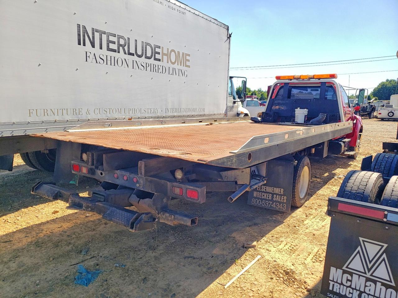 2005 Ford F650 Super Duty - Image 3