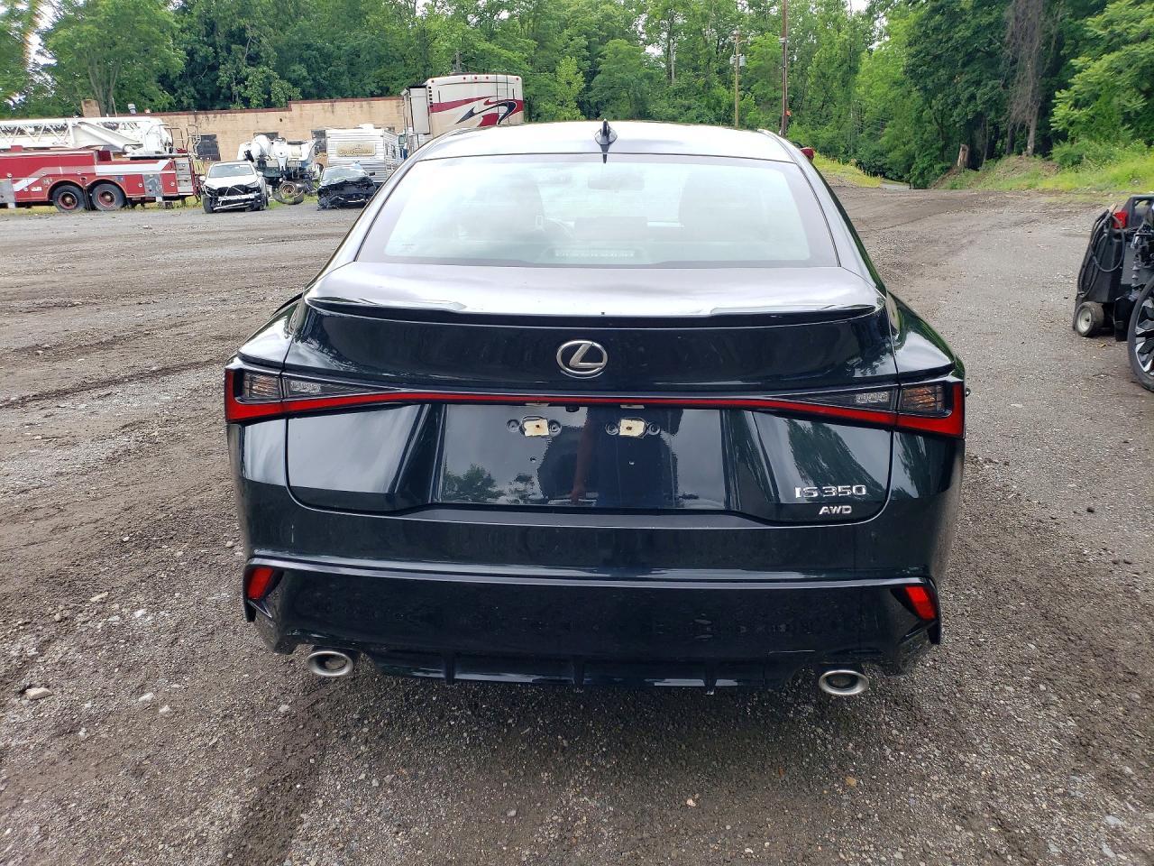 2025 Lexus Is 350 F Sport Design - Image 6