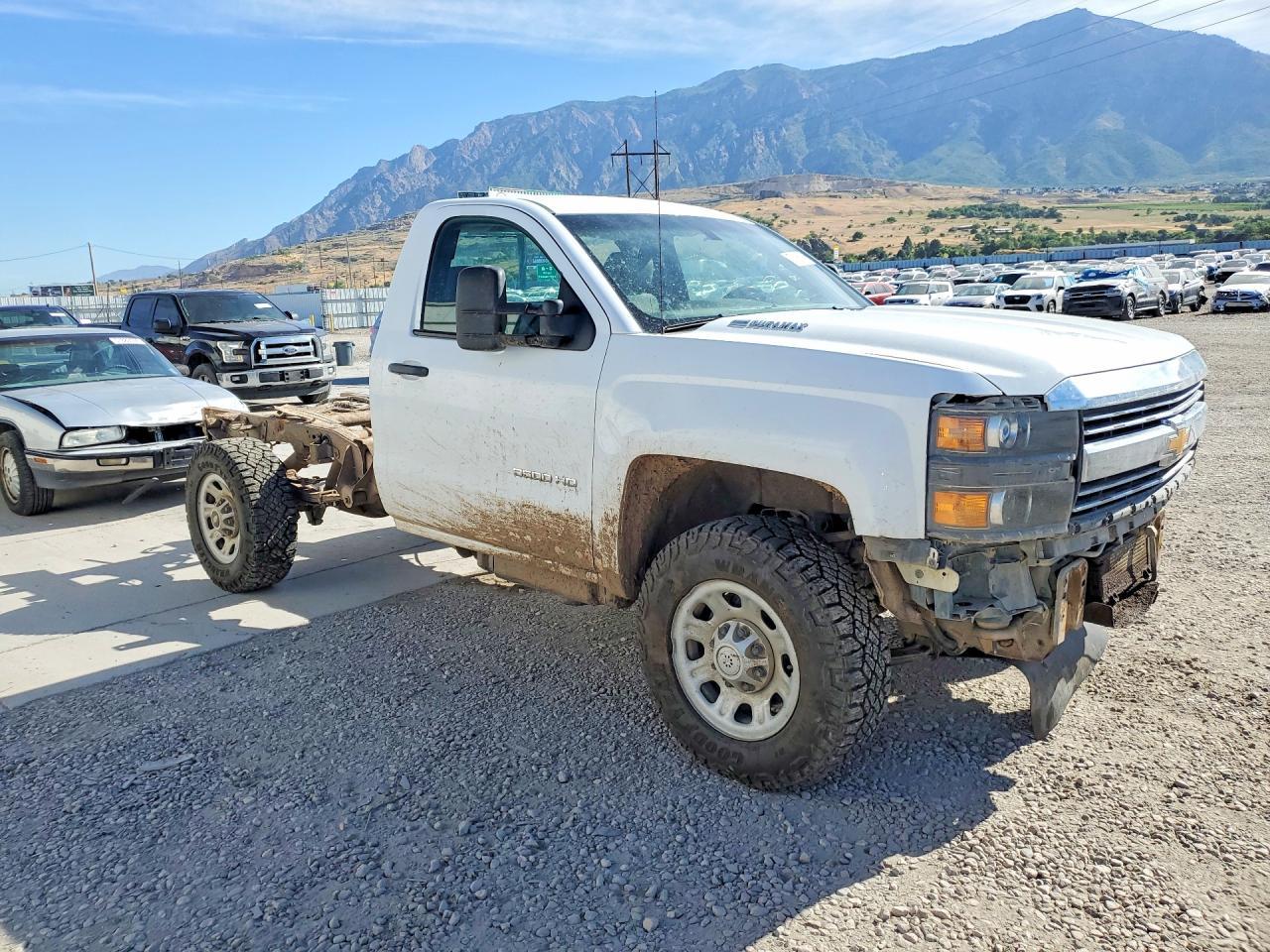 2016 Chevrolet Silverado K3500 - Image 4