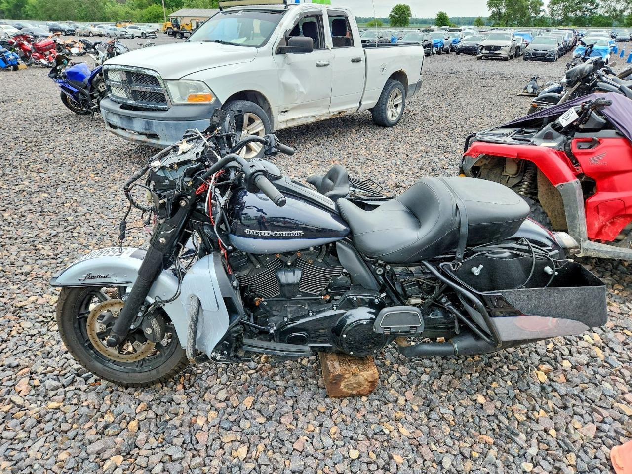 2019 Harley-Davidson Flhtk - Фото 3
