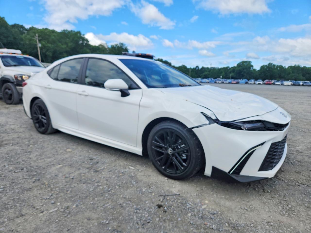 2026 Toyota Camry Se - Image 4