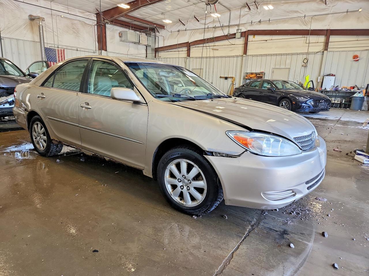 2002 Toyota Camry Le V6 - Фото 4
