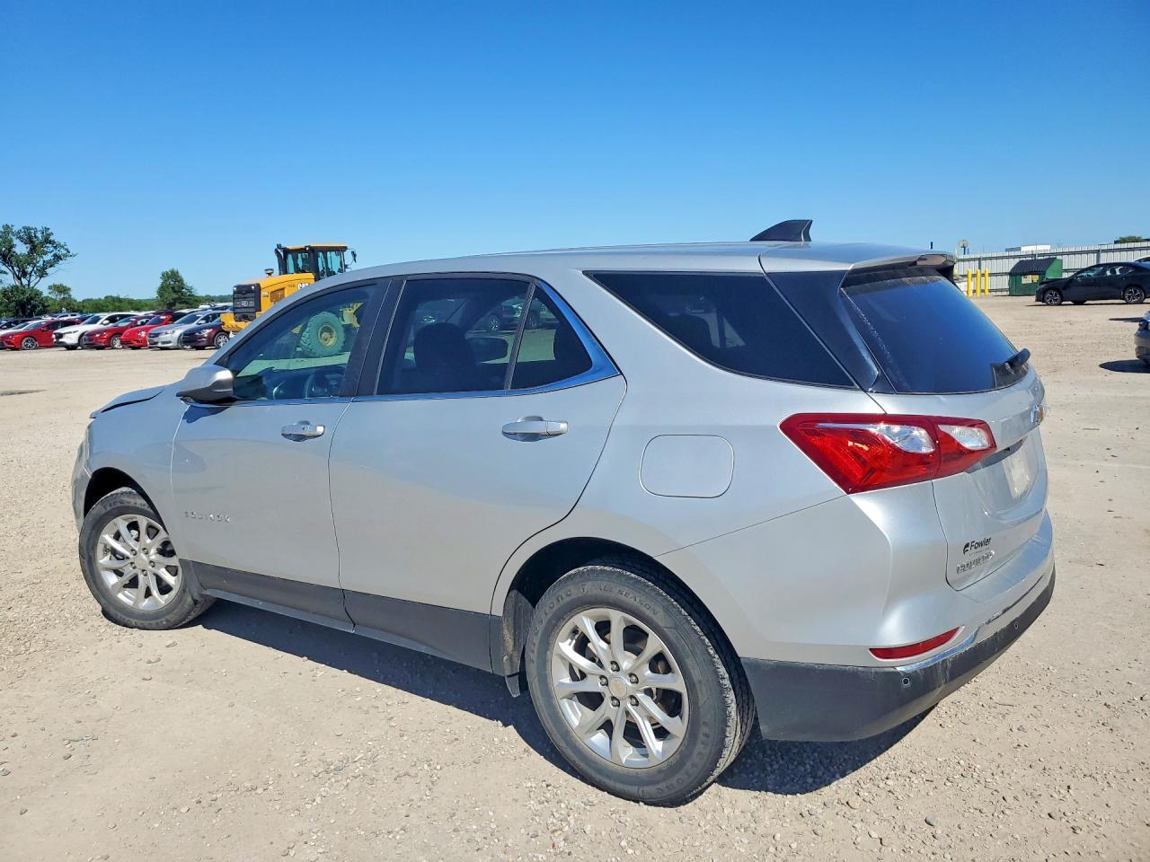 2021 Chevrolet Equinox Lt - Image 2