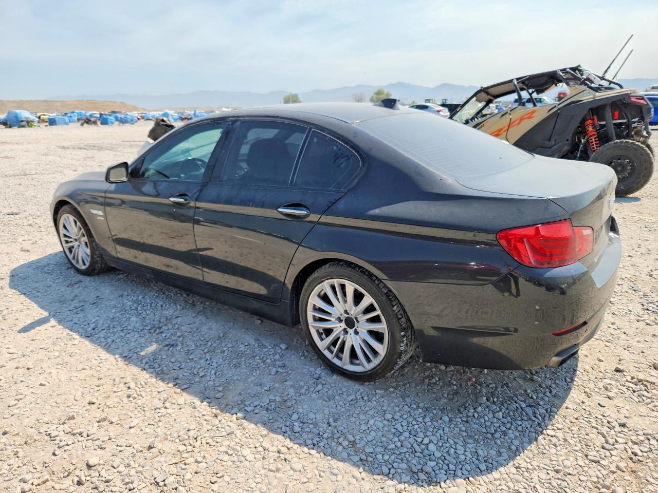 2011 BMW 550 Xi - Фото 2