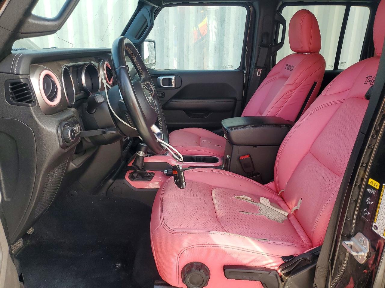 2020 Jeep Wrangler Unlimited Sahara - Фото 7