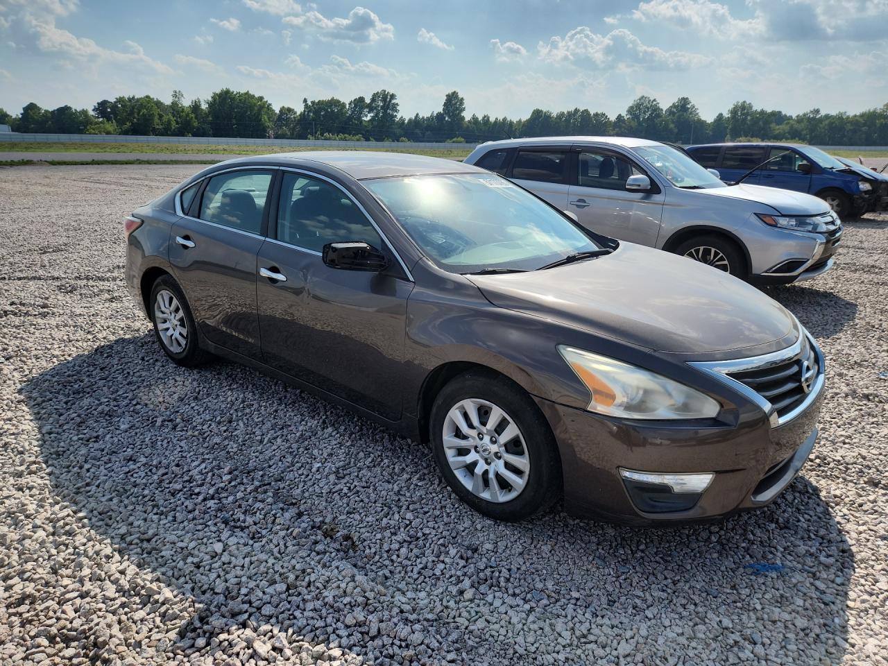 2015 Nissan Altima 2.5 S - Фото 4