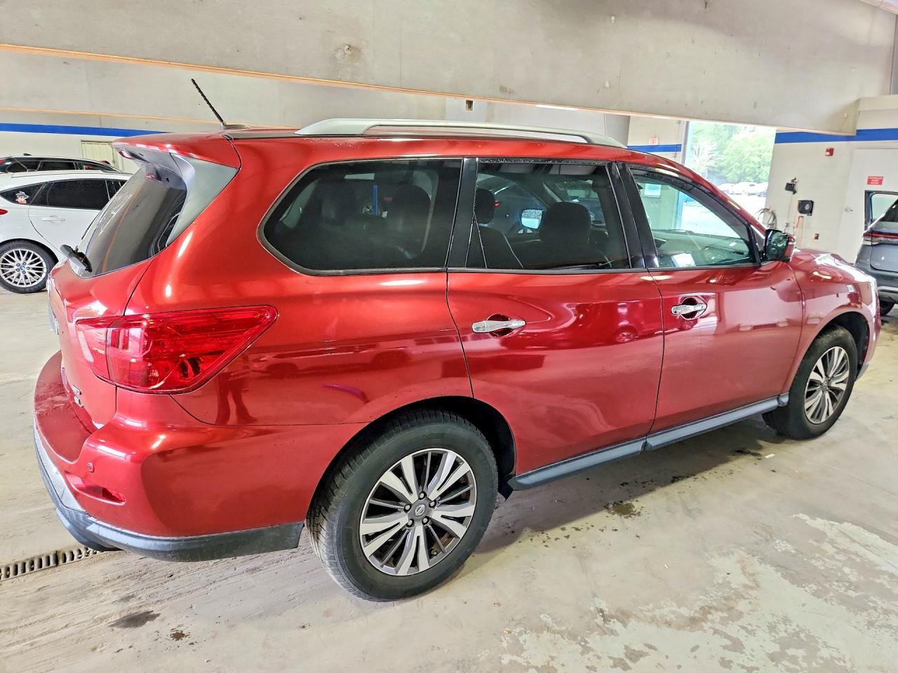 2017 Nissan Pathfinder Sl - Фото 3