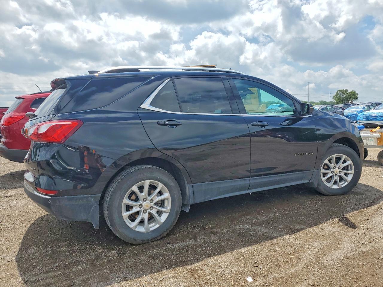 2018 Chevrolet Equinox Lt - Image 3