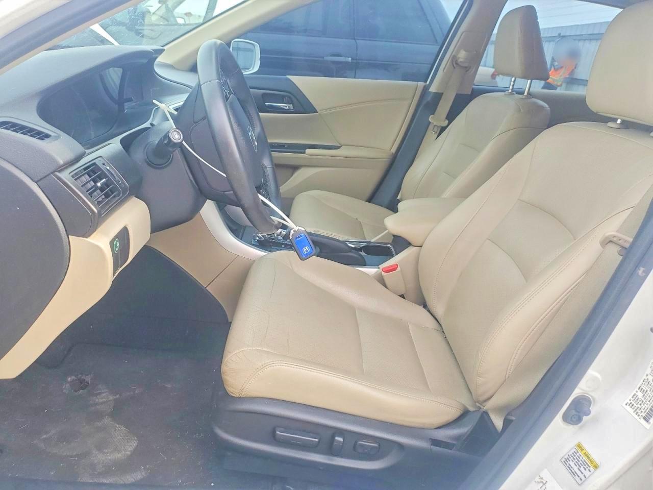 2015 Honda Accord Touring Hybrid - Фото 7