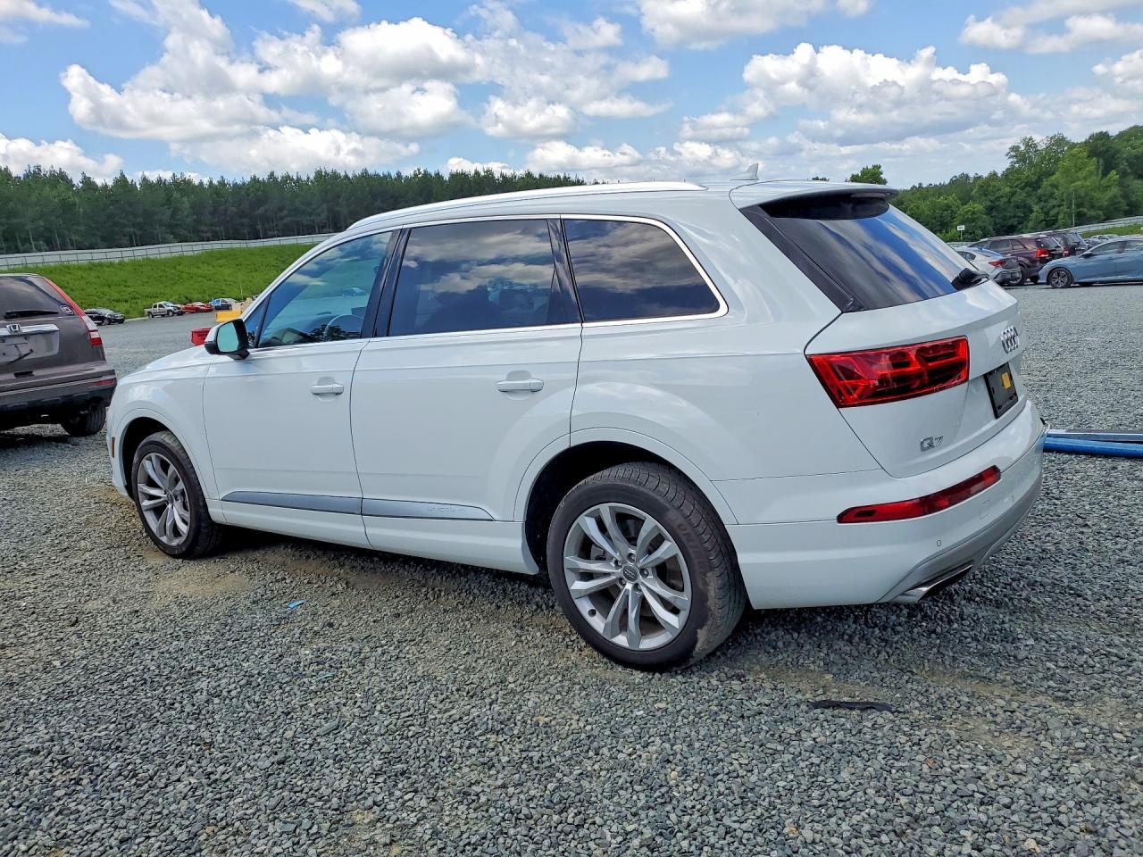 2018 Audi Q7 Premium - Фото 2