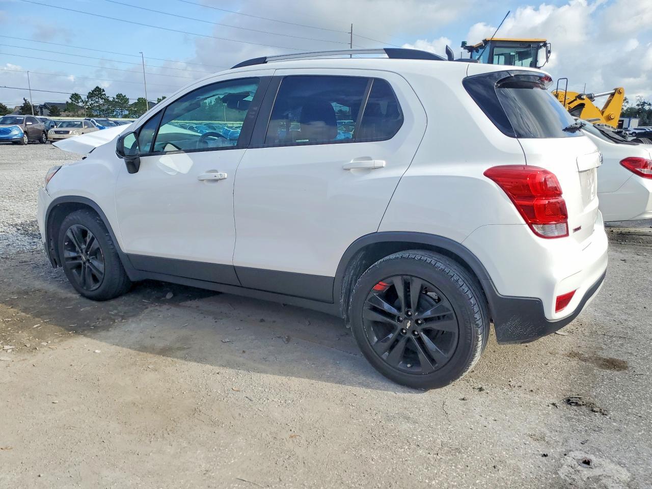 2020 Chevrolet Trax 1Lt - Фото 2