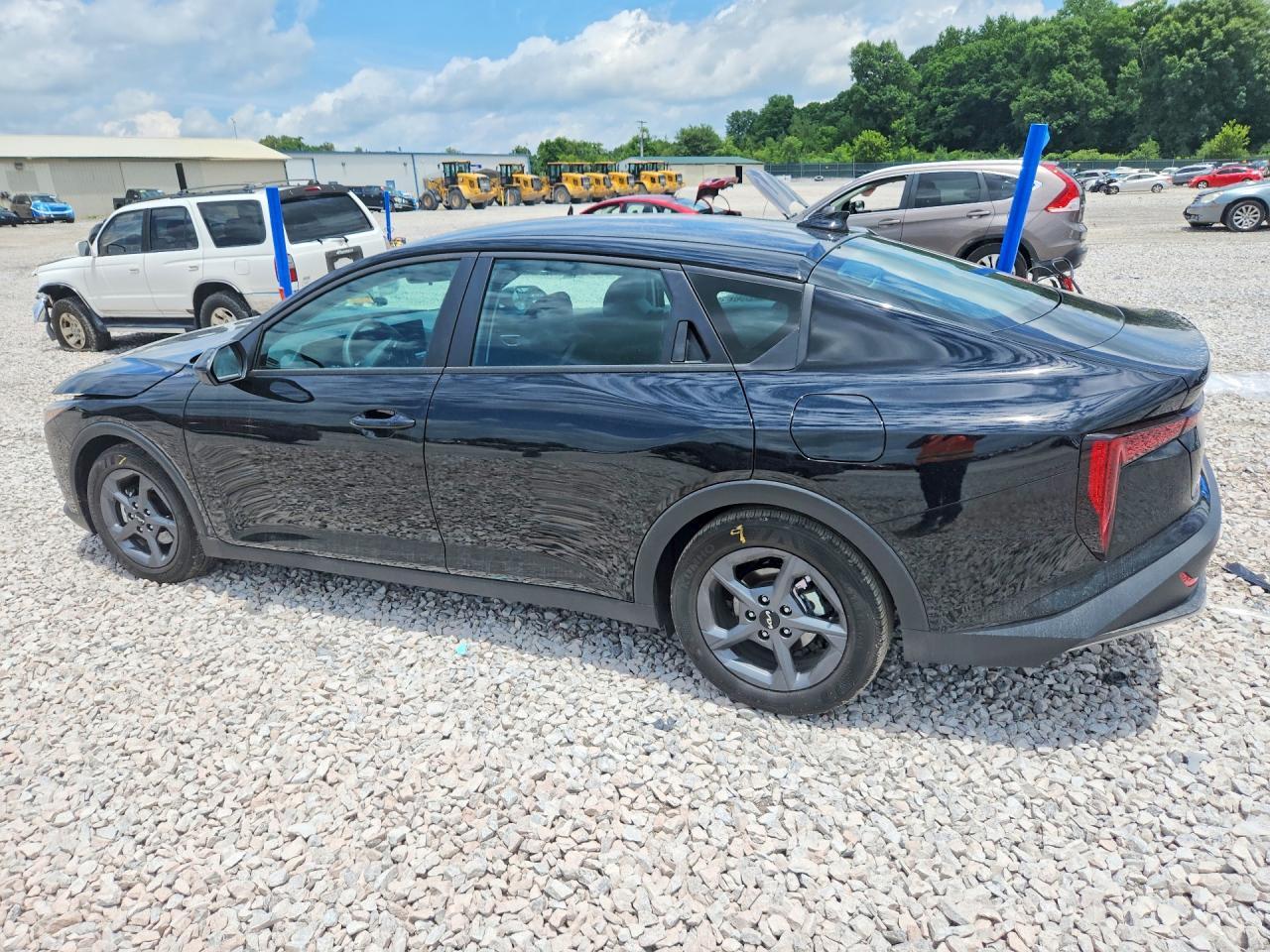 2026 Kia K4 Lxs - Image 2