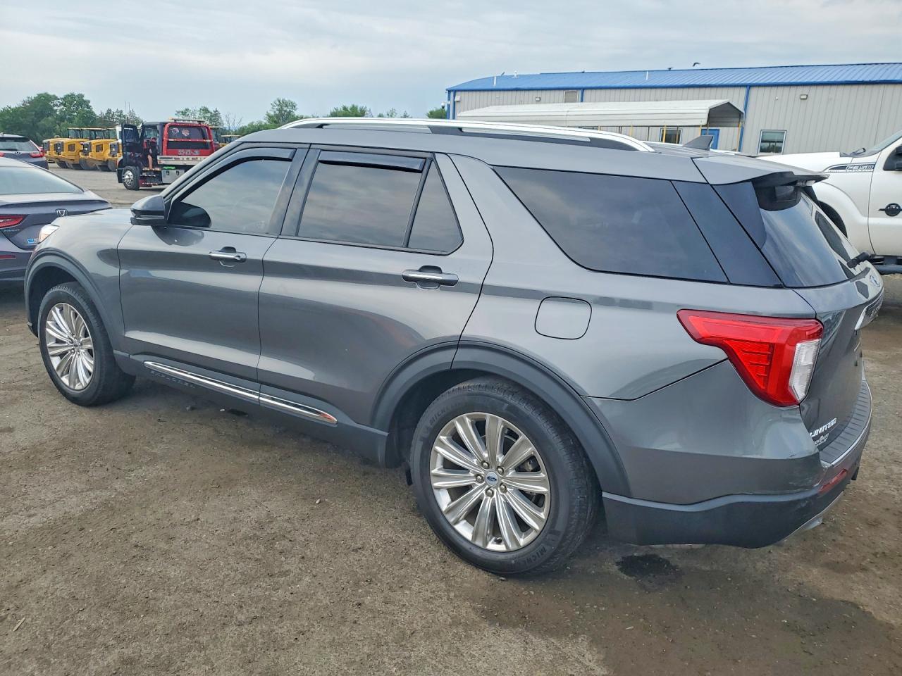 2023 Ford Explorer Limited - Фото 2