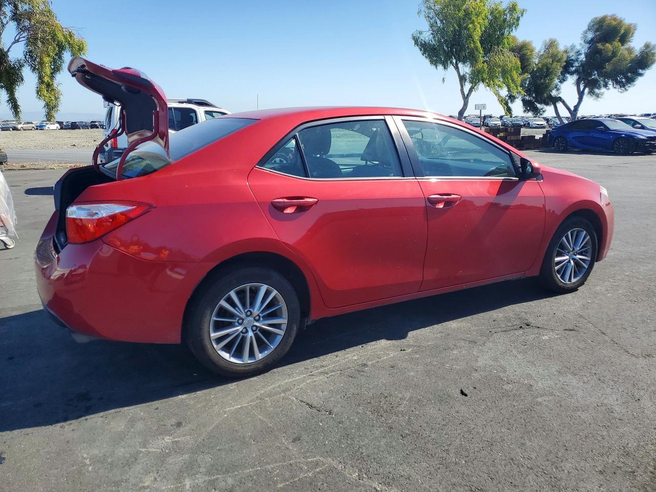 2015 Toyota Corolla Le Plus - Image 3