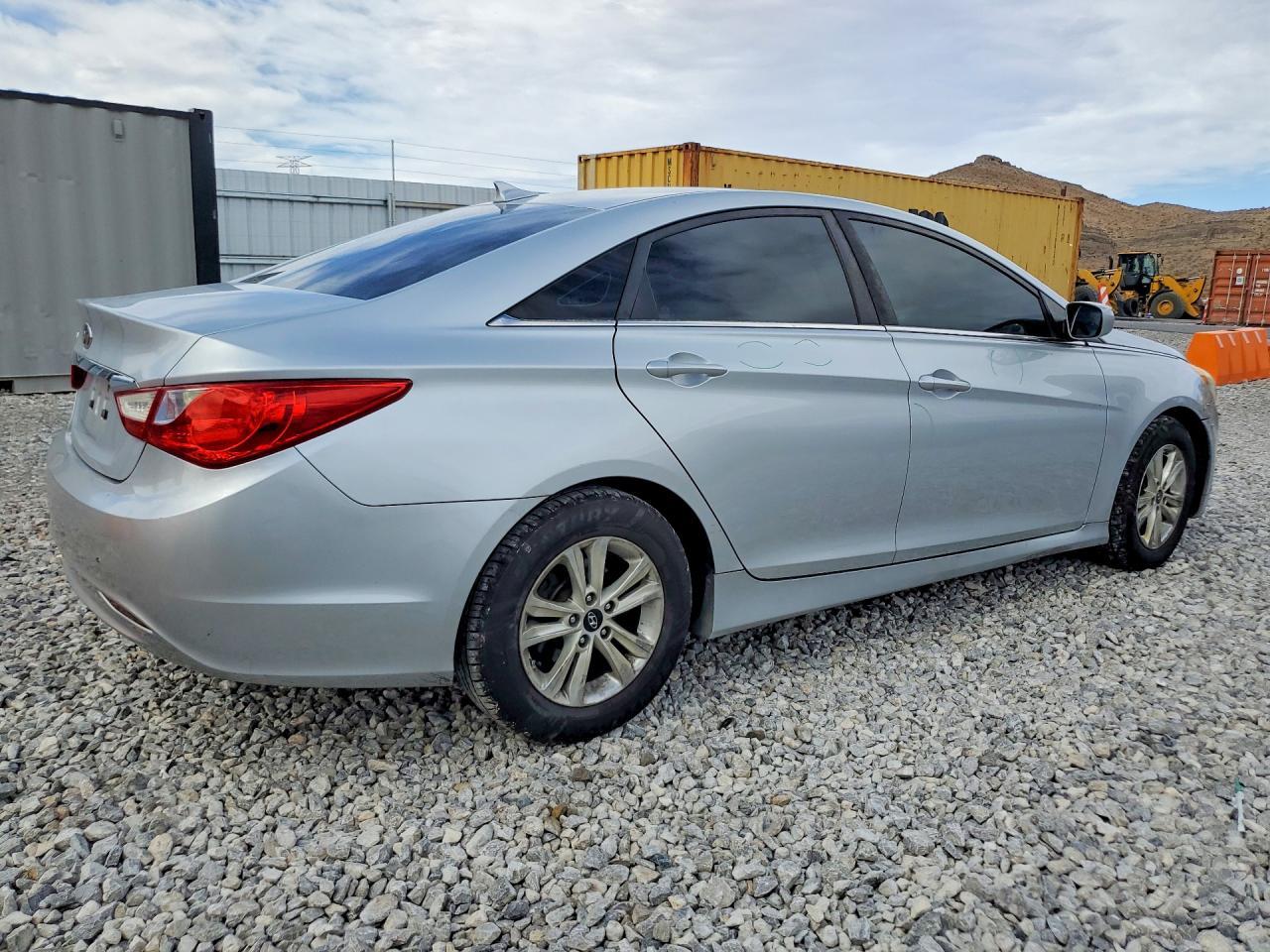 2013 Hyundai Sonata Gls - Фото 3