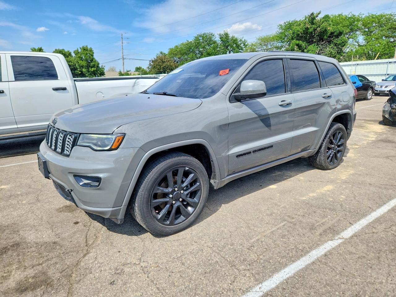 2020 Jeep Grand Cherokee Laredo
