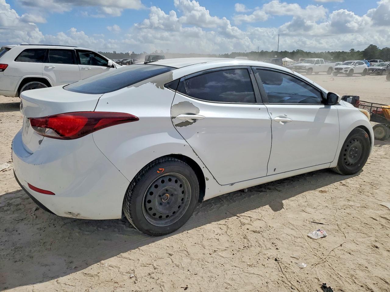 2016 Hyundai Elantra Se - Фото 3