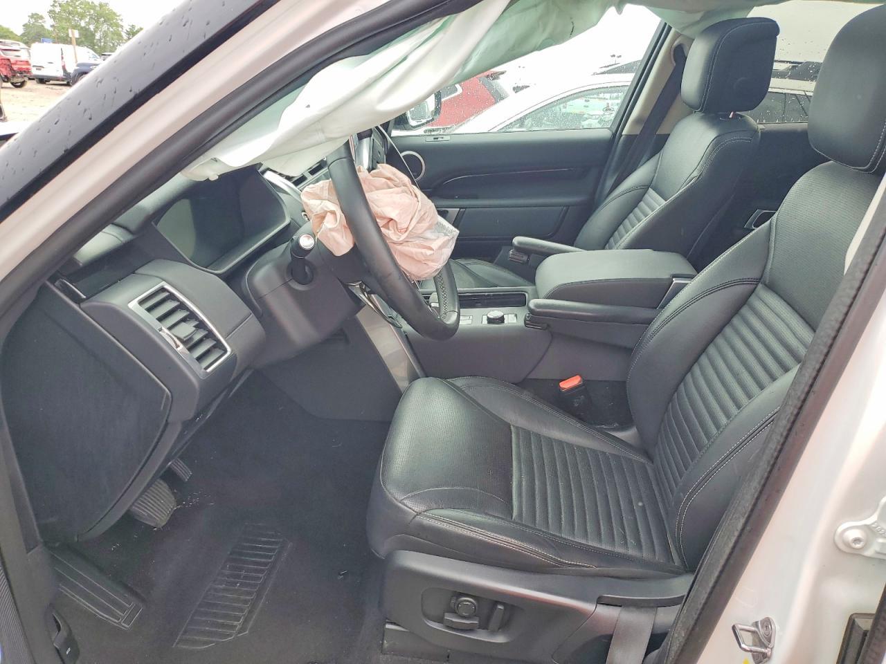 2024 Land Rover Discovery S - Image 7