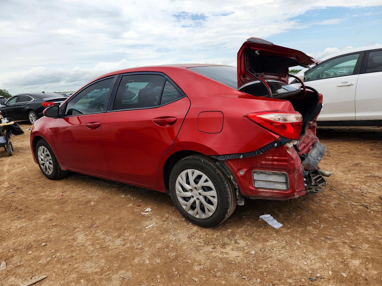 2017 Toyota Corolla Le - Фото 2