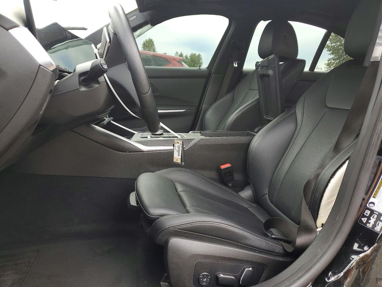 2024 BMW 330Xi - Image 7
