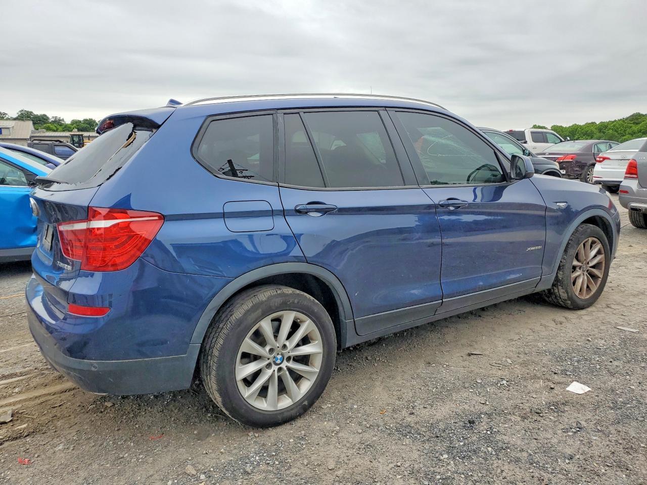 2017 BMW X3 xDrive28I - Фото 3