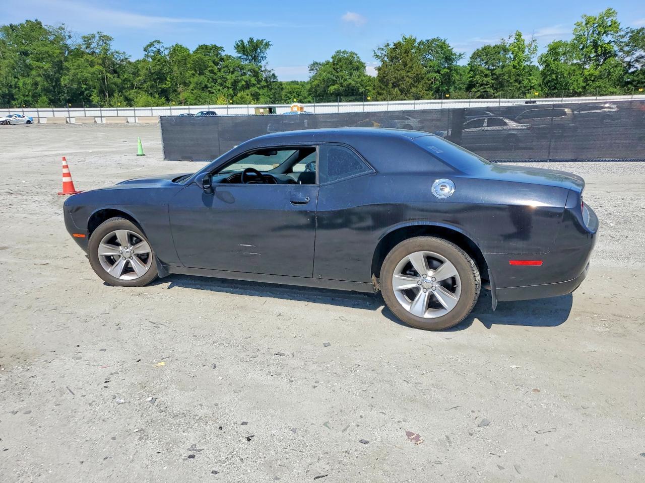 2017 Dodge Challenger Sxt - Фото 2