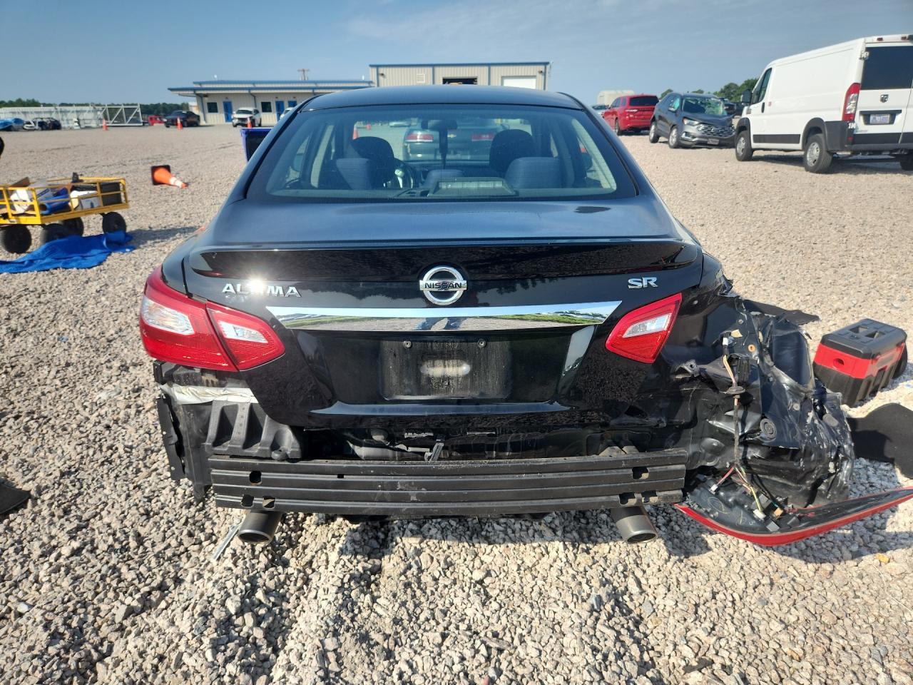 2017 Nissan Altima 2.5 Sr - Image 6