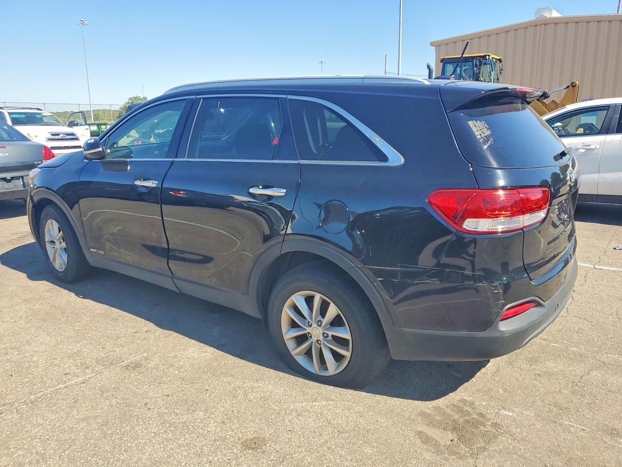 2017 Kia Sorento Lx V6 - Image 2