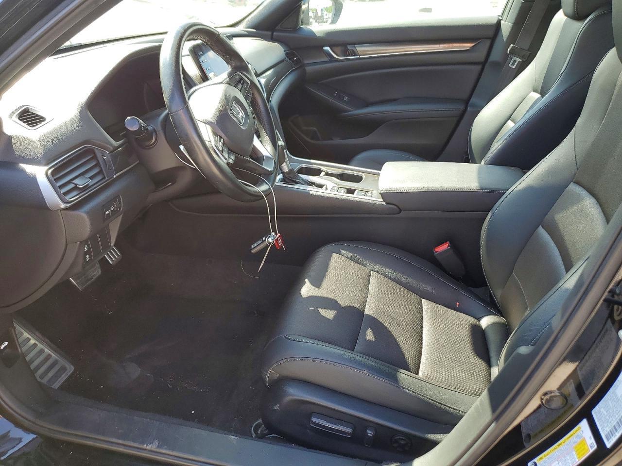 2022 Honda Accord Sport - Image 7