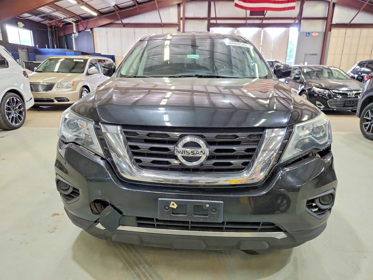 2017 Nissan Pathfinder S - Фото 5